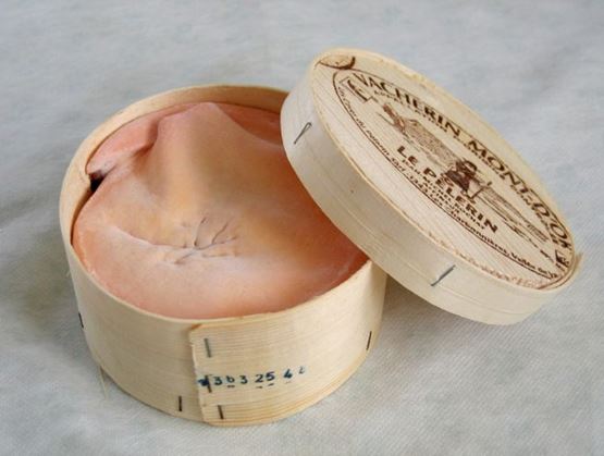 Vacherin Mont-d’Or in spruce box