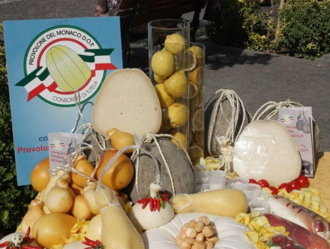 Provolone del Monaco