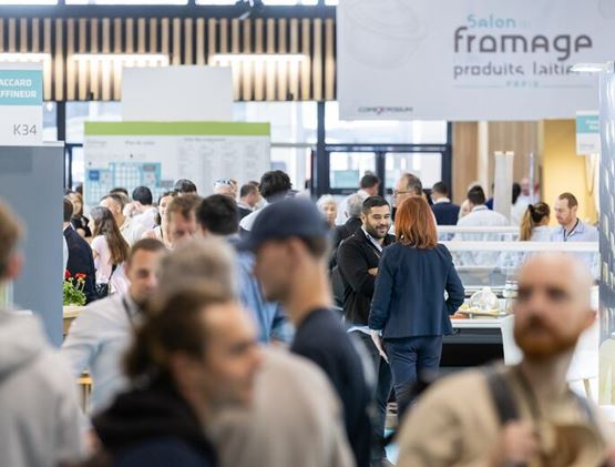 crowd at the cheese and dairy products show